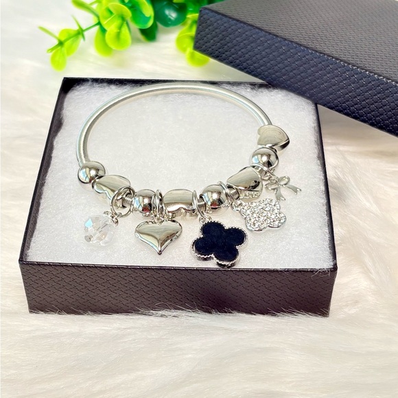 Jewelry - Silver Clover Charm Bracelet with Hearts
